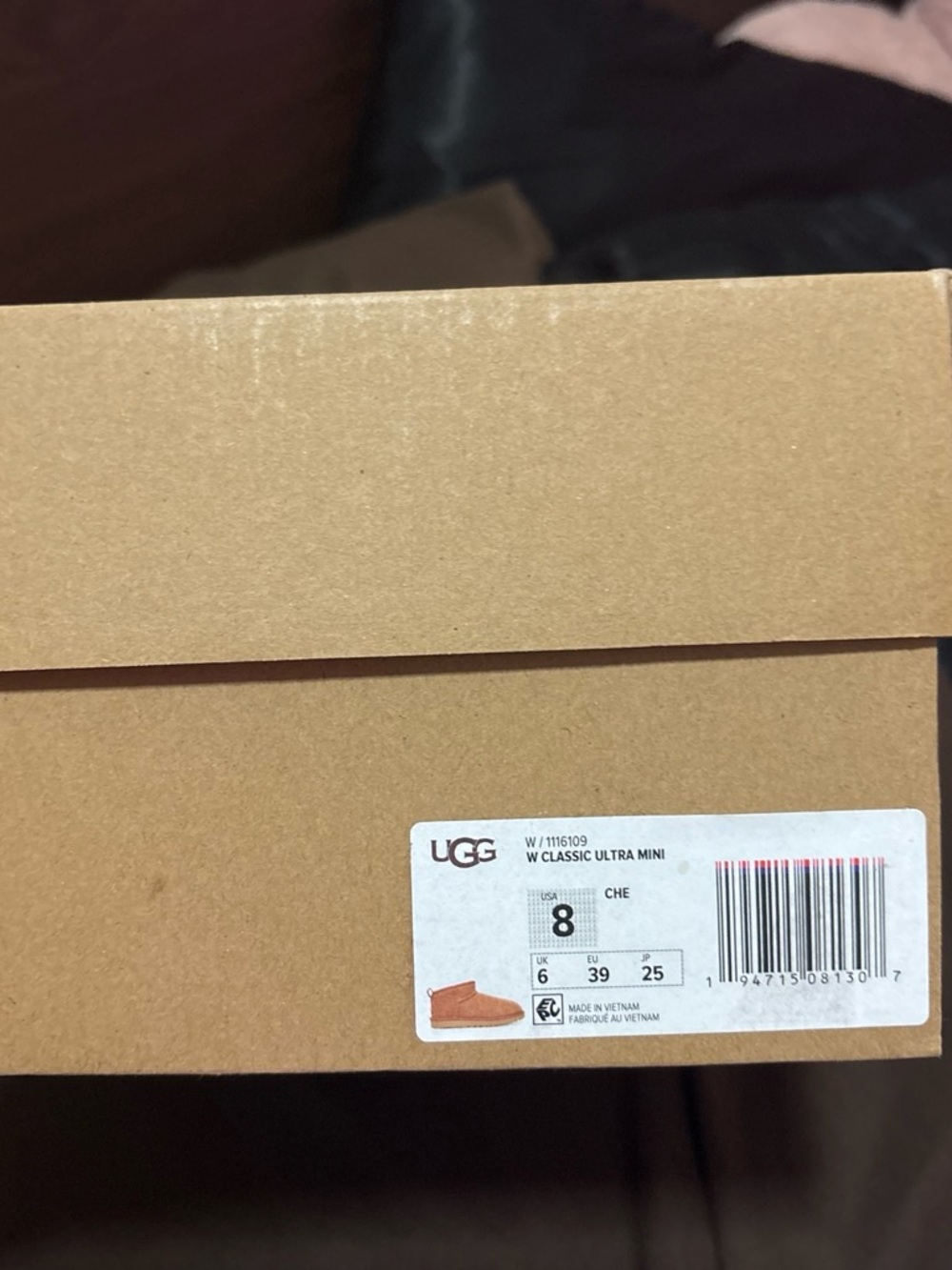 ! NEVER WORN! UGG Women  Classic Ultra Mini Chestnut Slip-On Boots Brown size 8